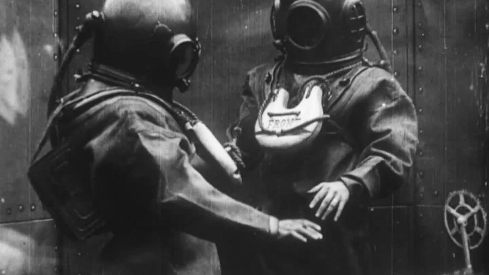 1910_aerial_submarine_002