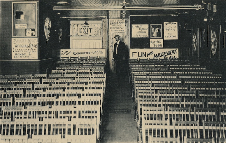 Nickelodeon_interior_Sidney_NY