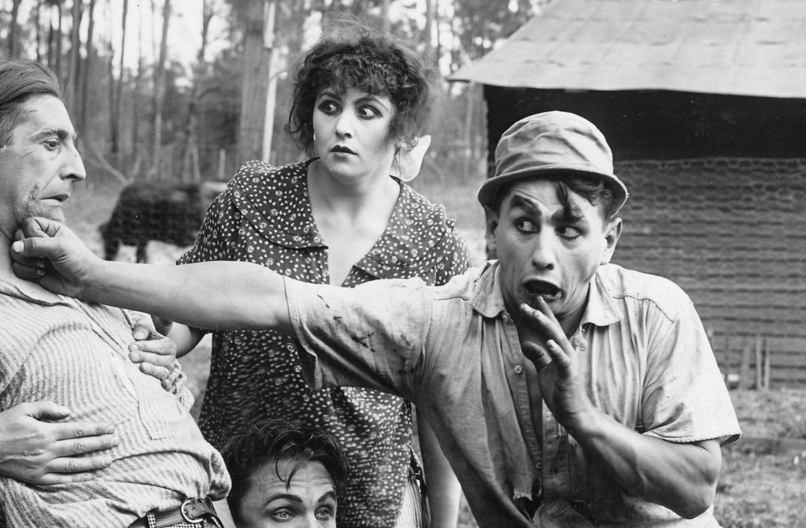 1913_extraordinary_adventures_farandola_025_nilde_baracchi_marcel_perez_torpedoed_by_cupid_1916