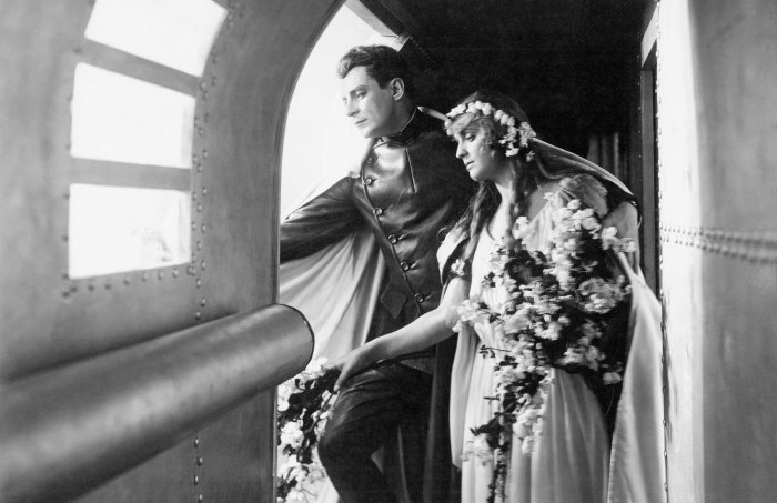 1918_himmelskibet_023_lilly_jacobsen_gunnar_tolnaes