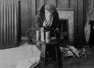 1914_exploits_of_elaine_006_sheldon_lewis