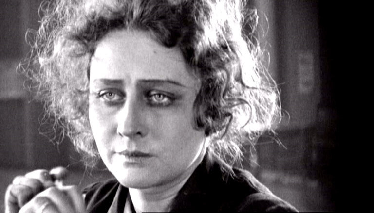 1924_aelita_039_Valentina_Kuindzhi