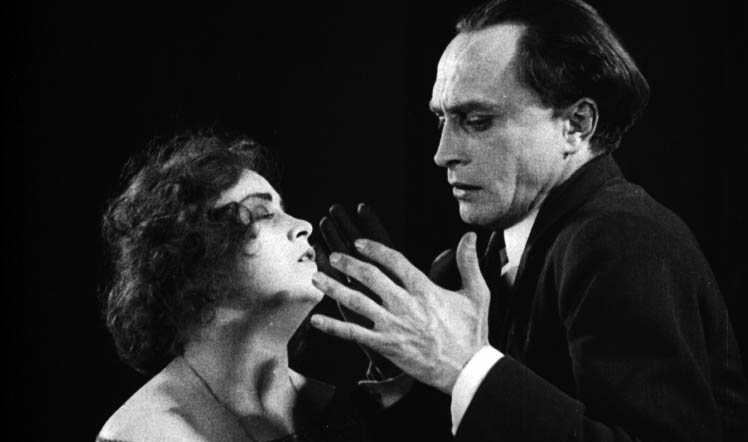 1924_hands_of_orlac_002_alexandra_sorina_conrad_veidt