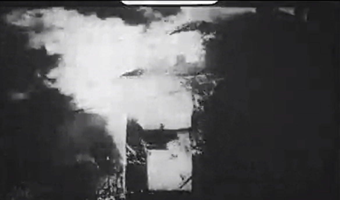 1924_city_struck_by_lightning_014