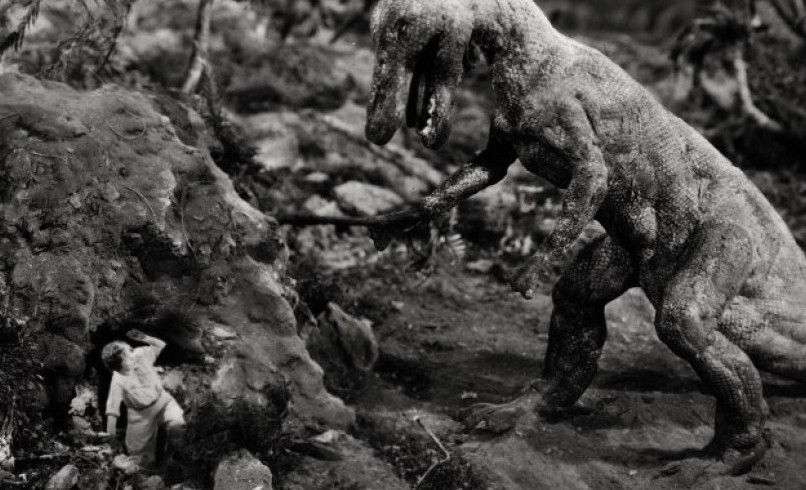 1925_lost_world_004_bessie_love