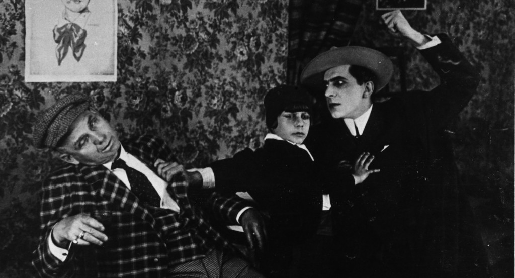 1925_death_ray_022_bela_lugosi_nat_pinkerton_im_kampf_1920