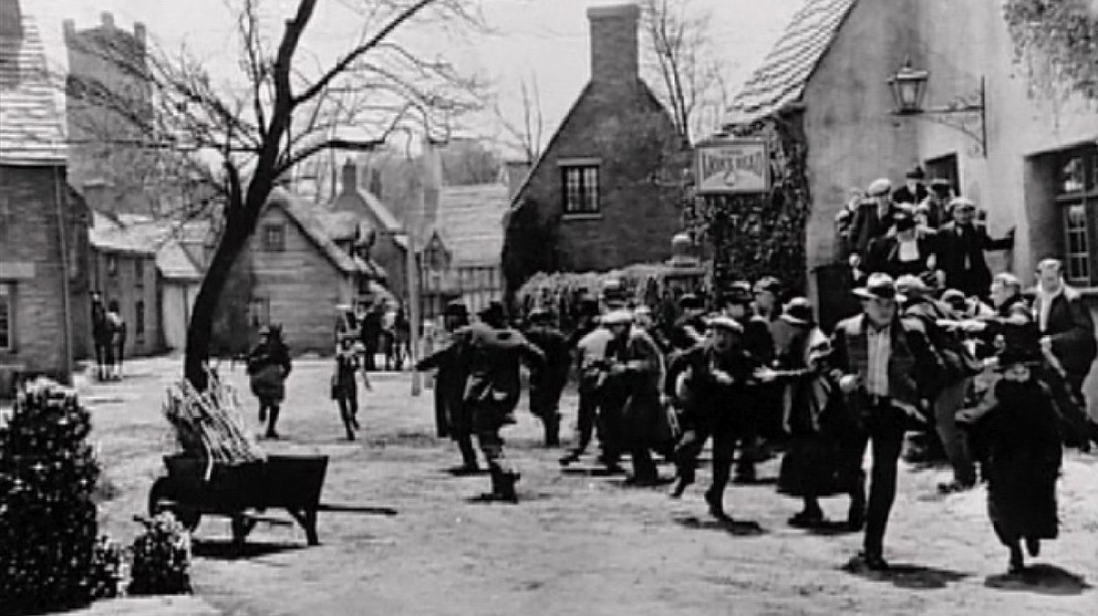 1933_invisible_man_025