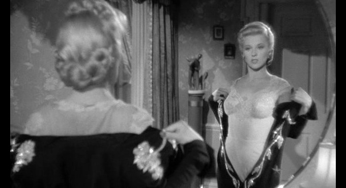 1942_invisible_agent_011 ilona massey