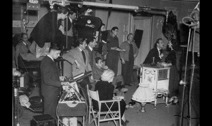 1949_perfect_woman_010 nigel patrick patricia roc