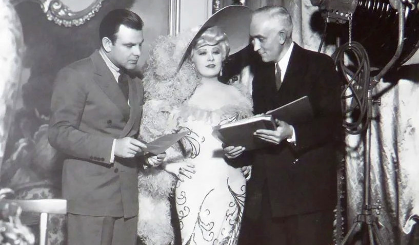 1950_two_lost_worlds_023 mae west boris petroff