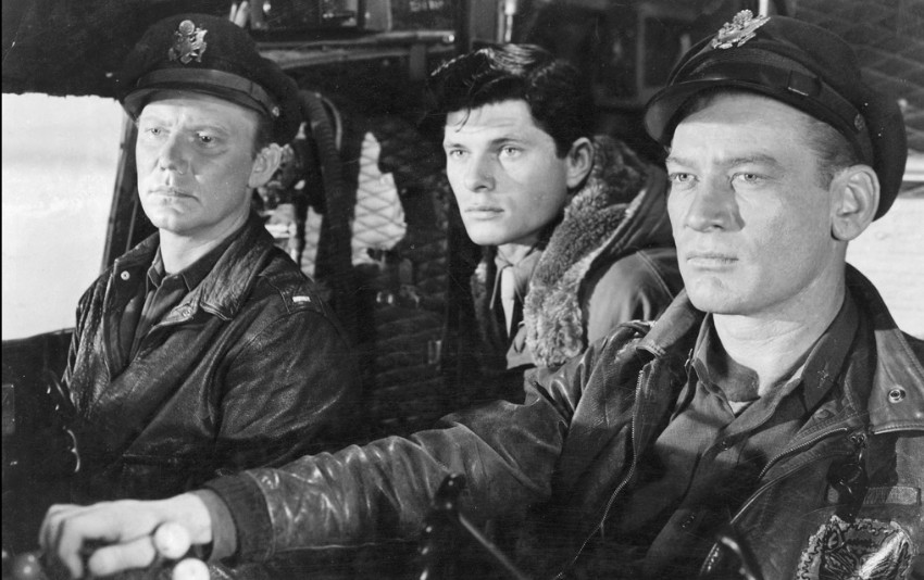 1951_thing_from_another_world_019 dewey martin kenneth toby douglas spencer william self